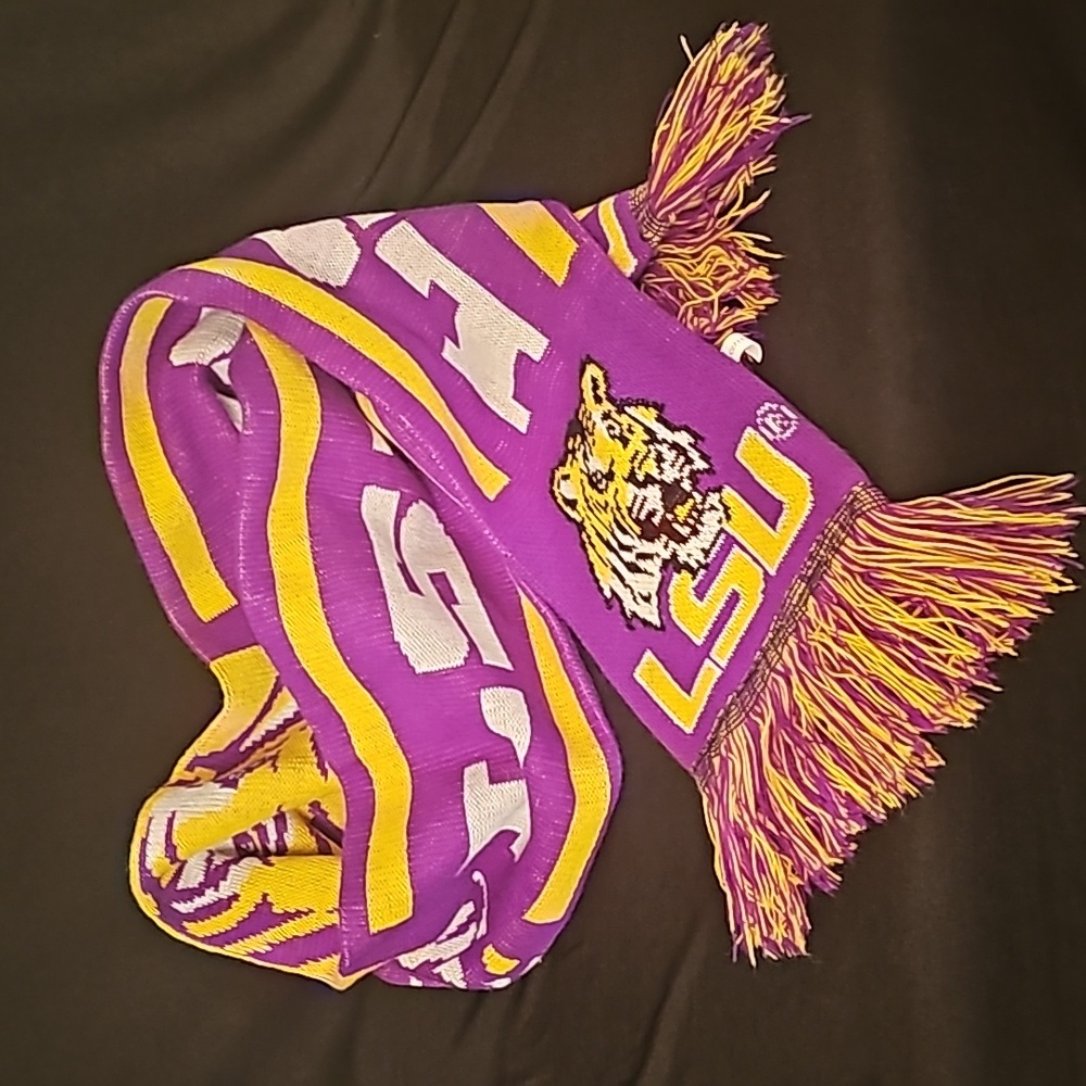 LSU scarf